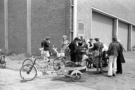 H&DGCS at Stowmarket Carvival, 1977