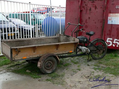 Carrier tricycle with a Puch engine