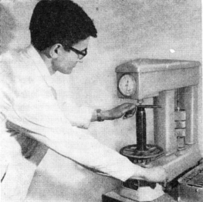 Avery metal hardness tester Avery metal hardness tester