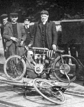 Anzani and motor cycle in 1905