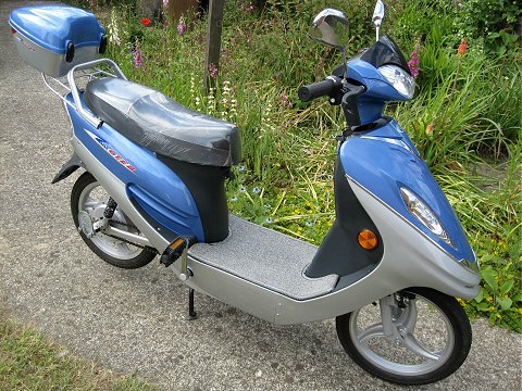 Pyramid E-scooter