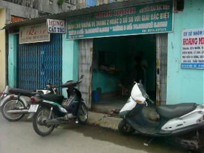 Scene from a moped-taxi ride through Hue