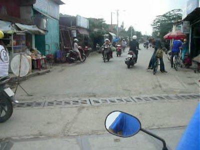 Scene from a moped-taxi ride through Hue