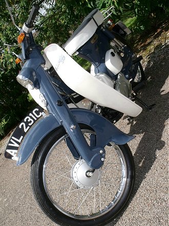 Honda C100