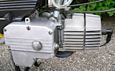 Very different engines: the Z50