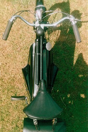 Top view showing the ‘air scoop’ engine covers