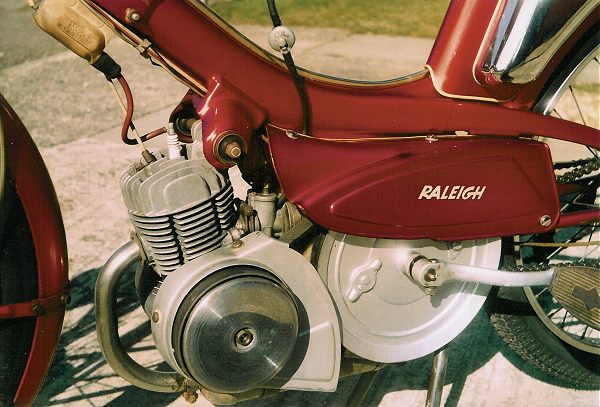 The RM11’s 2.7 bhp AV89 engine