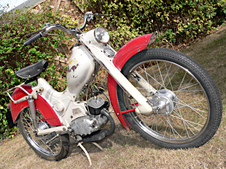 ViVi moped