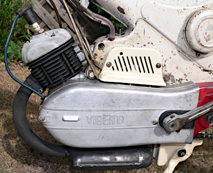 ViVi moped