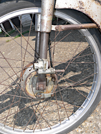 Le.Ri sports moped front hub
