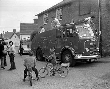 H&DGCS at Stowmarket Carvival, 1977