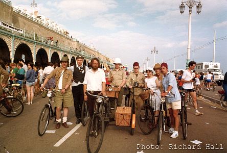 H&DGCS on London–Brighton ride, 1984