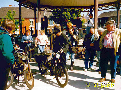 By the bandstand at Sars Poteries