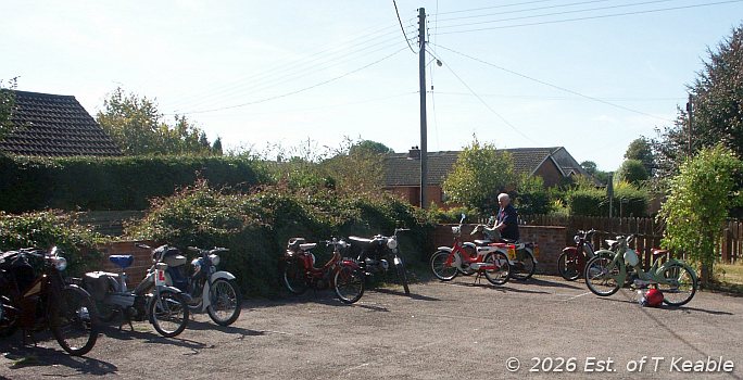 Photo by Terry Keable of the 2003 Roydon Rebels Run