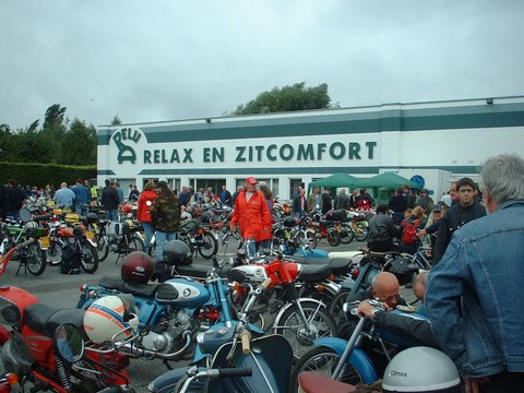 Some of the mopeds in the Relu car park