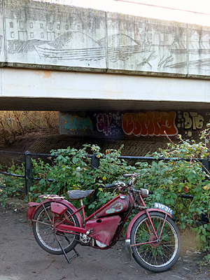 Andrew Pattle's James Superlux by the former Stowmarket & Ipswich Navigation