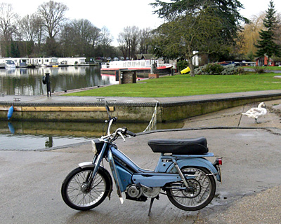 John Tickell's Motobécane 51V at Hartford Marina, Huntingdon