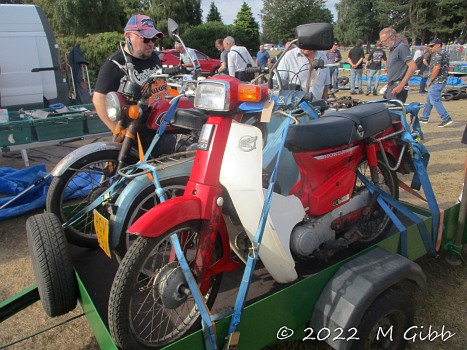 A trailer of tiddlers at Copdock Show