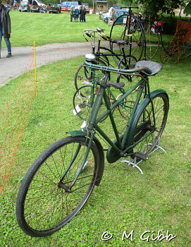 Raleigh cross-frame at Sweffling Bygones Museum Open Day
