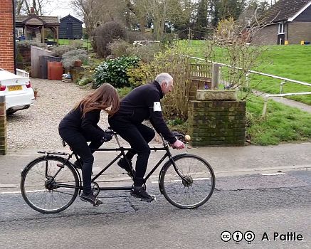 The Boot & Back 2024, Steve & Ros George - 1936 Raleigh tandem