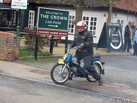 EACC Kneels Wheels Run