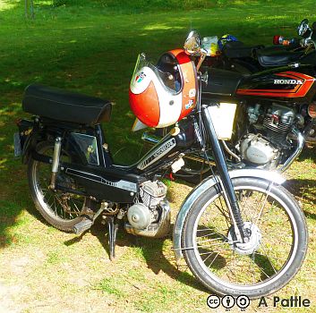 Mobylette 50V in Christchurch Park, Ipswich