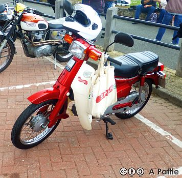 Honda 90 at Felixstowe