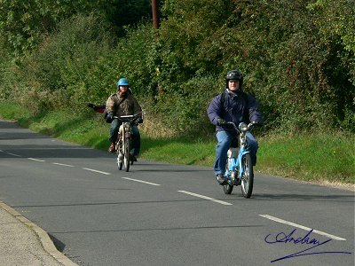 The chasing group arrives