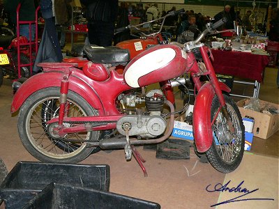 Pegaso 4-stroke moped