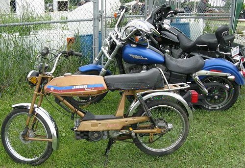 A Jawa among the Harleys