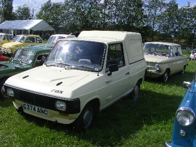 Reliant Fox