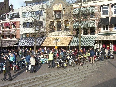 Kouwe Klauwe at Den Haag