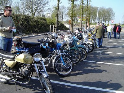 The machines at the start