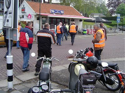 Making for the Snackbar de Veerpoort