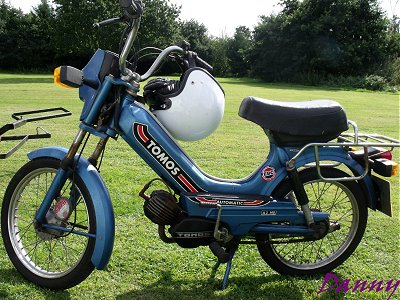 ...another Tomos, et voilà...