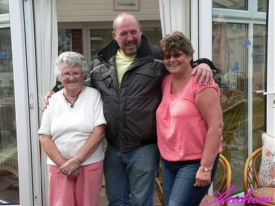 Only one person thought this should be called 'a rose between two thorns' - guess who that was