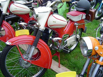 A pair of DKW Hummel mopeds