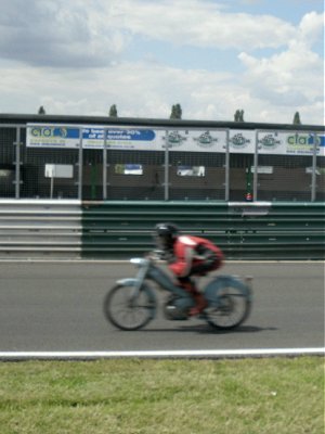 Mobylette on the track