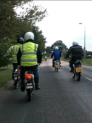 Dave pulls over to let the Cyclemaster cool down