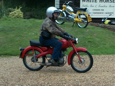 Danny arrives on the Motom