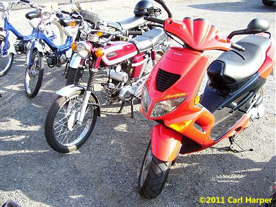 Peugeot Speedfight and Yamaha FS1-E