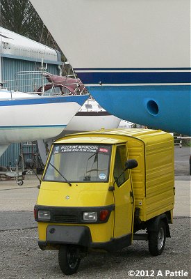 Piaggio Ape at The Shipwreck