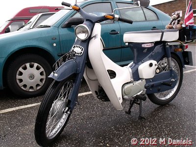 Honda C100