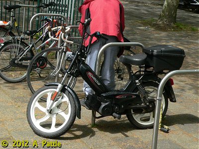 Tomos