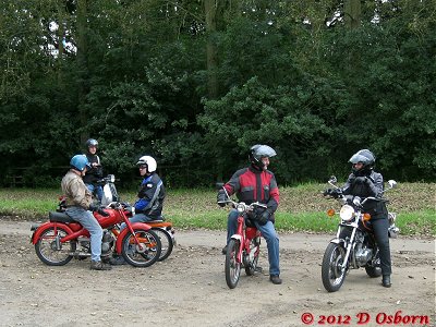 A stop to consult the route sheet