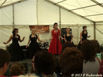 Elle and the Pocket Belles