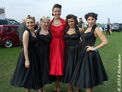 Elle and the Pocket Belles