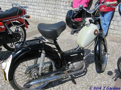 Moped at Kollum