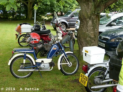 Bikes outside the pub at Waldringfield