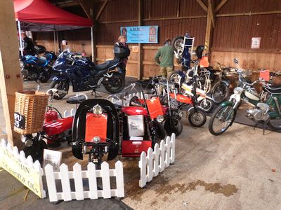Setting up the EACC stand at Copdock Show